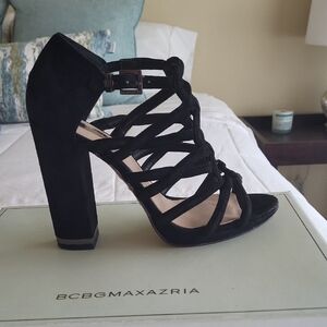 BCBGMaxAzria Black Suedel Sandals *M
